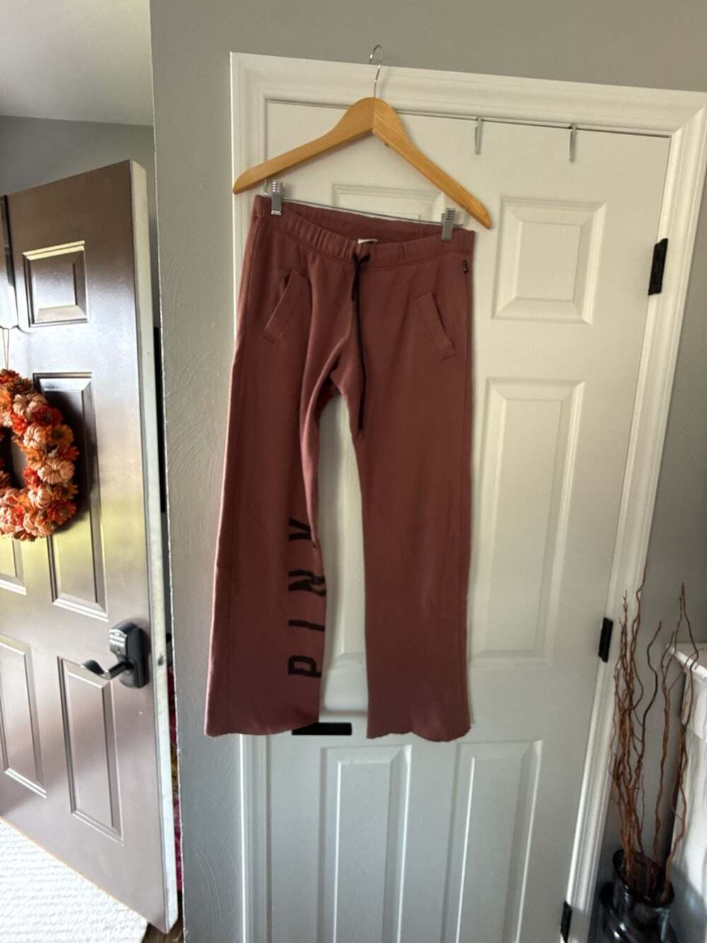 Victoria's Secret PINK Boyfriend Pants Size XS Cocoa Powder Logo